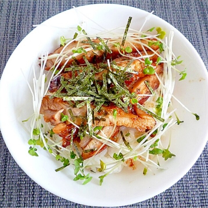 柚子胡椒鶏照り焼き丼